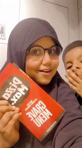 wow nice pizza max wow 😋👌👌👌