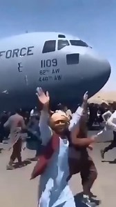 4.4M views · 10K reactions | #military #defence #army #aviation #aircraft #aerospace #avgeek #aviationlover #fighterjet | Military Daily News | Facebook