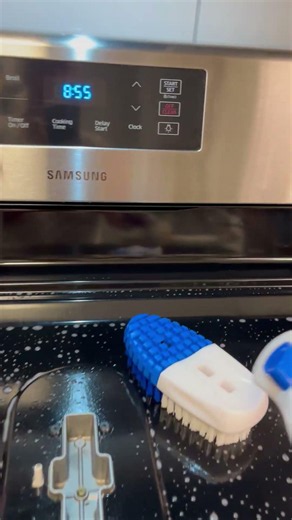 Cleaning your stove top by Barbara’s￼ Cleaning her SAMSUNG 10 year old stove top # #stove #nana