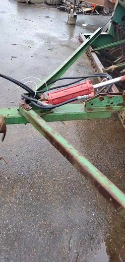 Troubleshooting Hydraulic Connections on John Deere Tractors