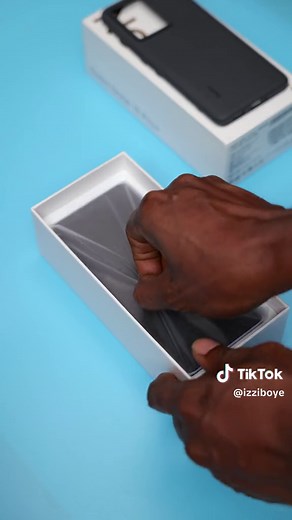 The Redmi Note 13 Pro Unboxing Price - $350 (Not yet available in Nigeria) Specs Mediatek Dimensity 7200 Ultra 120Hz OLED display 6.67