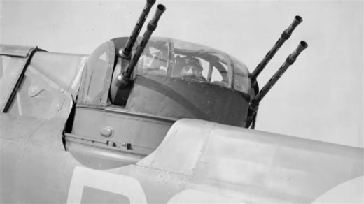 Why the .303 Machine Gun Stayed on British Aircraft Through WWII?