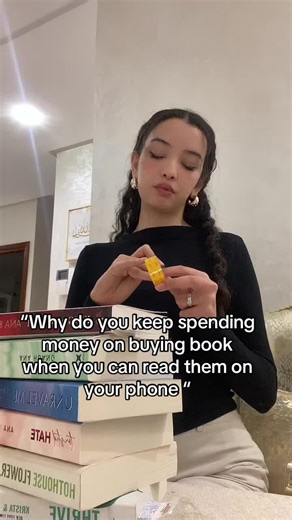 Benefits of Reading Books vs. Using Phones for Book Lovers