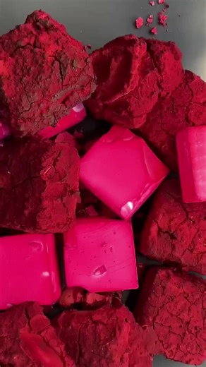 pasted red fuchsia chalk #asmr #satisfying #chalksatisfying