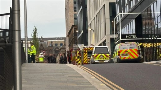 Cops seal off hotel in Glasgow city centre due to 'ongoing' emergency incident