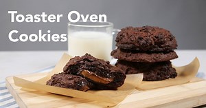 You can make cookies with your toaster oven! Prep a batch of this recipe for chocolate cookies with peanut butter cup centers ahead, place them in the freezer and pop one or two in the toaster oven for an easy sugar fix. Find the full recipe here: http://bit.ly/2kDSev4 Subscribe to our YouTube channel for more videos, recipes, and step-by-step guides: http://bit.ly/2gZNwGB | Yummy PH
