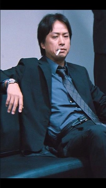 ゆすりをかける相手を間違えたな！#アウトレイジ