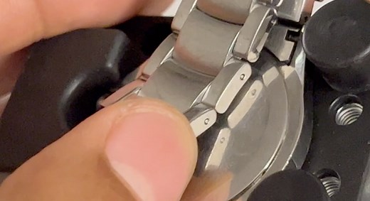 Watch BYNIIUR Watch Repair Kit Review on Amazon Live