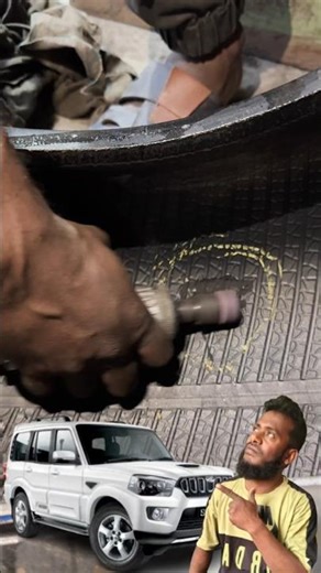 "Scorpio tubeless tyre puncture repair" #viralshort #tubelesstyres #Scorpiopuncturerepairing