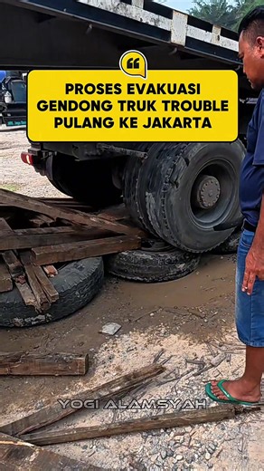 PROSES EVAKUASI GENDONG TRUK KAWAN TROUBLE! | truk gendong truk