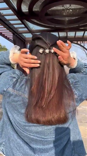 Elegant Half-Up Hair Style 💫 Easy Daily Look 🌸 Smooth & Shiny Hair Tutorial 💖