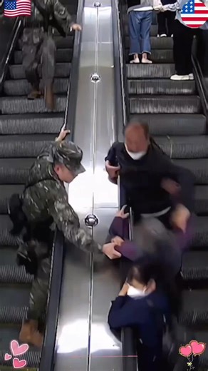 Soldiers helping people#soldiers #helping #emotional #army #surprise