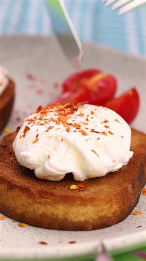 These crunchy bread recipes are all you need 🍞🥑🥚 | MetDaan Cakes