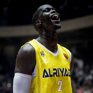 Thon Maker, #FIBAWASL West Asia League champ 🏆 A huge double-double (23 PTS | 12 REB | 4 BLK) from Maker helped set the tone for back-to-back titlists Al Riyadi in a closeout W at home 🟡 | Basketball Champions League Asia