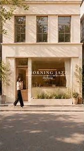 夏の朝の小さなカフェ、やわらかな光に包まれる時間｜Slow Jazz Playlist
