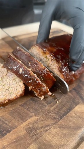 The BEST Meatloaf You’ll Ever Have #cooking #mrmakeithappen #recipe