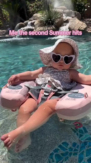 Mambobaby floats on TikTok