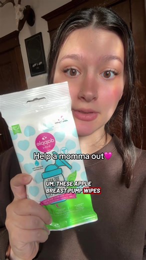 Working moms, pumping moms, these are a lifesaver. No need to wash between pumps, these clean and disinfect safely for the next pump! Less than $4, help a momma out #pumpingmom #breastfeeding #fup #momsoftiktok #foryoupage