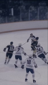 Edmonton Oilers rookie, Wayne Gretzky, playing against Cincinnati Stingers rookie, Mark Messier, in Edmonton in 1978 during a WHA game. #oilers | Old Canada Series