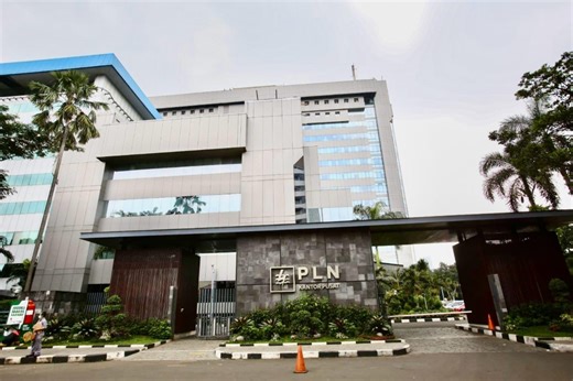 PLN Bakal Ganti Pembangkit Diesel di Indonesia Timur dengan PLTS