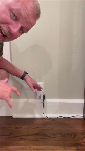 Lutron Lutron Caséta Smart Lighting Lamp Dimmer and Pico Smart Remote Kit, with Pico Wall Plate Chat