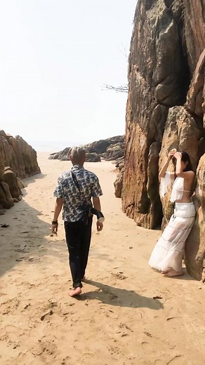 475K views · 4.6K reactions | Nếu đi Sầm Sơn mà muốn check in đẹp thì không nên bỏ lỡ cổng trời tại bãi Nick nhé các bạn. Xem thêm địa điểm chụp đẹp khác ở Sầm Sơn tại Top Top Chú Sang chụp ảnh. | Sầm Sơn | Facebook