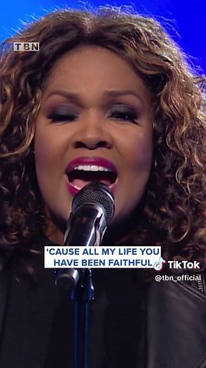 CeCe Winans Singing 'Goodness of God' | Worship Songs on TBN