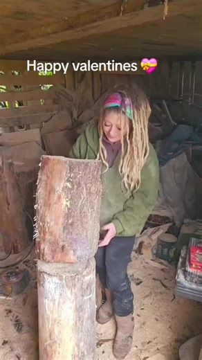 she she ⚘️ (@shechainsaw)’s videos with original sound - The Vintage Explosion