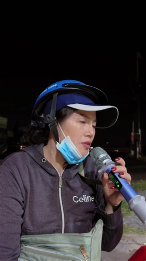 Chị duột của CS Nhật Kim Anh nhe ae 🤪 đang hát trên cấu hình dàn máy hàng chính hãng Newsound phê quá ae ạ