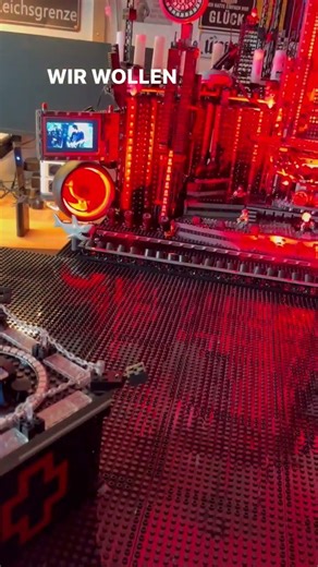 Rammstein Stadion Tour Bühne, alternative Klemmbausteine. Tristen sind da !