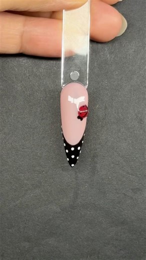 DIY Ladybug French Nails 🐞💅🏻 Easy beginner friendly #beginnerfriendly #frenchnails #polkadotnails