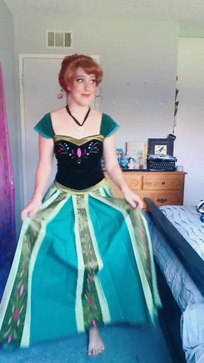 Elsa's Barefoot Coronation Cosplay Reveal