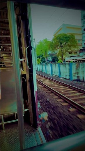 Tour Of Bombay In Local Train 🚆 || Amazing View Bombay ❤️‍🩹#viral #amazing #bombay