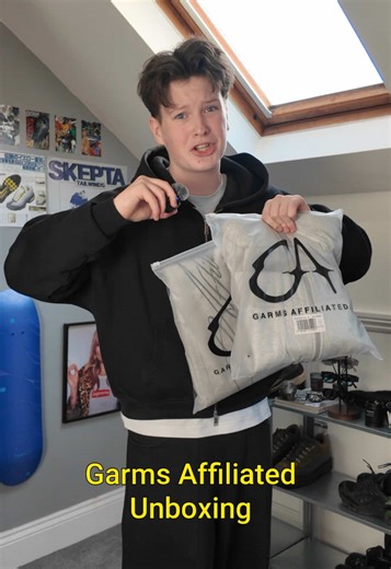 Discover the Best Tracksuit for Men