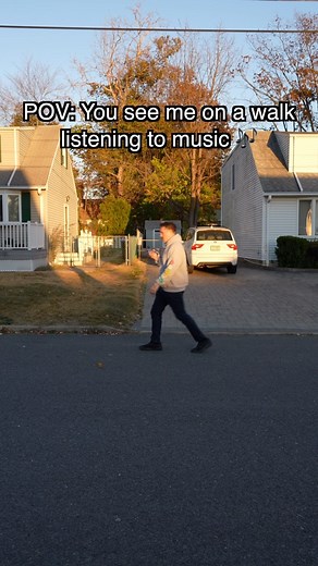 Sam Alkhatib | Siri, skip song pal 🎶 #relatable #walking #music #siri #exercise | Instagram