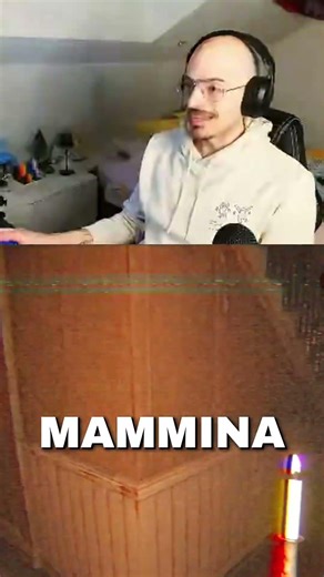 Ti voglio sempre bene mamma sclerotica… 🔥 #twitch #comedy #reaction #gaymer #horror 🔴 Link in bio!