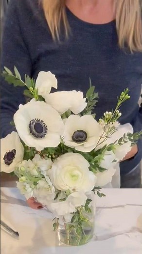 How to Ribbon Wrap a Bridal Bouquet