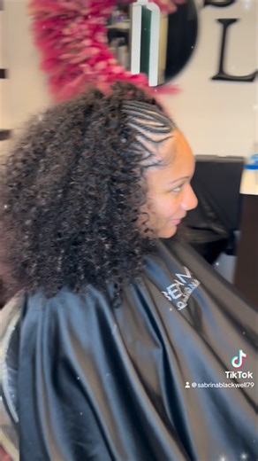 The Sabrina Lynn Experience on Instagram: "Big hair don’t care 🥰 I’m not a Braider ladies I just did the install 😩 #abingtonhairstylist #phillyhairstylist #silkpress #extensions #sleekponytails"