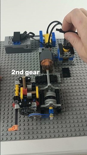 Lego Gearbox With Pneumatic Clutch #lego #legotechnic #pneumatics
