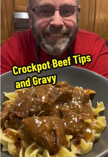 Crockpot Beef Tips and Gravy: Easy & Tender Recipe