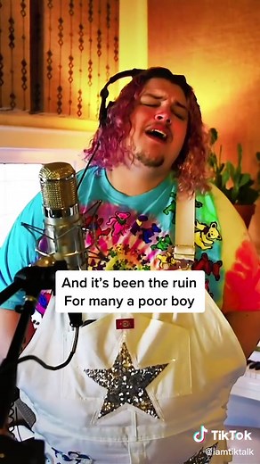 Exploring the Meaning Behind 'Run Away to Mars' Song Lyrics