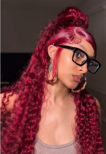 Quick & Easy Burgundy Wig Hairstyle Tutorial