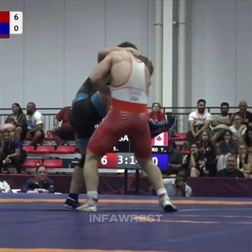 92KG 🥇 | Salah Tsarni 🇺🇸 gets the techfall in just less than a minute, over Tyler Langford 🇨🇦