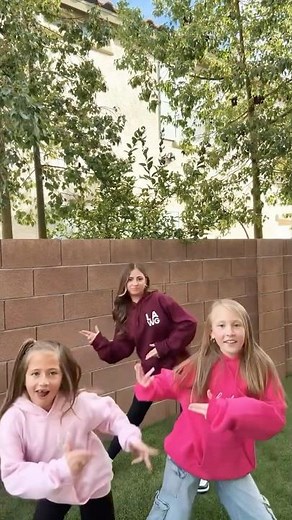 This is our FAVORITE dance right now! #danceshorts #trending #dancechallenge