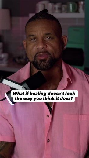♥️ Healing sometimes looks like tears on the bathroom floor. Sometimes it looks like sitting in silence with thoughts you don’t want to face. And sometimes it’s just about waking up the next day and choosing not to quit. I’ve been through it. But healing doesn’t need to be fast, and it damn sure doesn’t need to be pretty. Healing is YOUR process. Don’t let anybody rush you. If you’re in the middle of it right now…know that pain doesn’t mean you’re failing. It means you’re evolving. 💛 Save this 