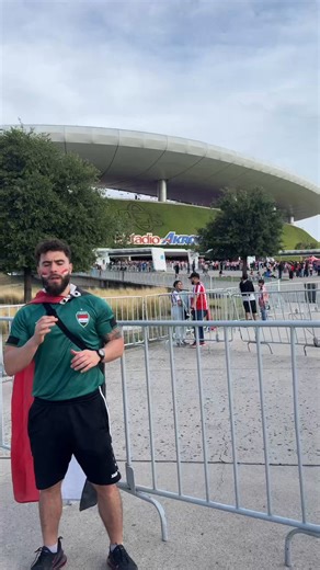 Iraqis fell in love with Mexican football after that World Cup intercontinental playoff final vs Bolivia… 🇮🇶❤️🇲🇽Now it’s time to truly understand the footballing culture. 🔥 That’s why I went behind the scenes with Mexico’s biggest club as Chivas 🇫🇷 took on Pumas in Liga MX ⚽What an unreal experience — the passion, the fans, the history… top level. 💯 Gracias for the incredible hospitality 🙏I’m one of you now!Vamos Chivas ❤️🤍Viva México 🇲🇽@ChivasEN_ @Chivas العراقيون وقعوا في حب كرة ال