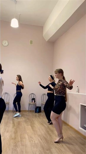 My First Cha-Cha-Cha Class 🔥 And I Loved It!