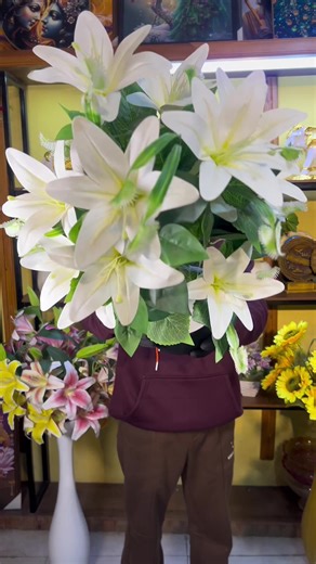 Order Beautiful Lilly Flowers in Nepal