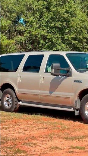 2005 FORD EXCURSION For Sale