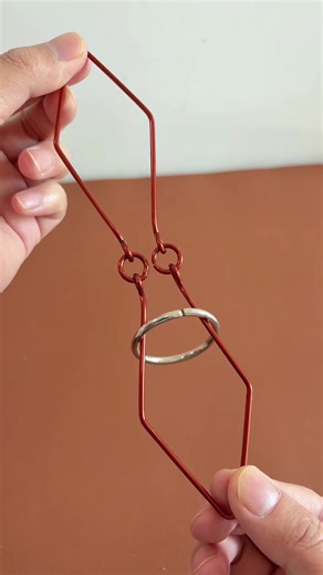 Removing the ring, easy or impossible?#puzzle #iqtest | puzzle ring